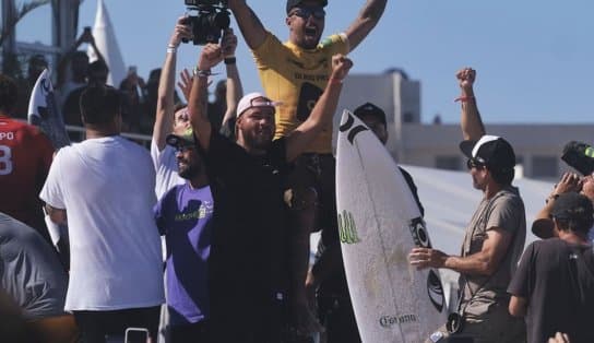 Imagem de Deu Brasil no surf: Filipe Toledo é tetra e estreante Samuel Pupo vice na etapa Rio Pro da WSL