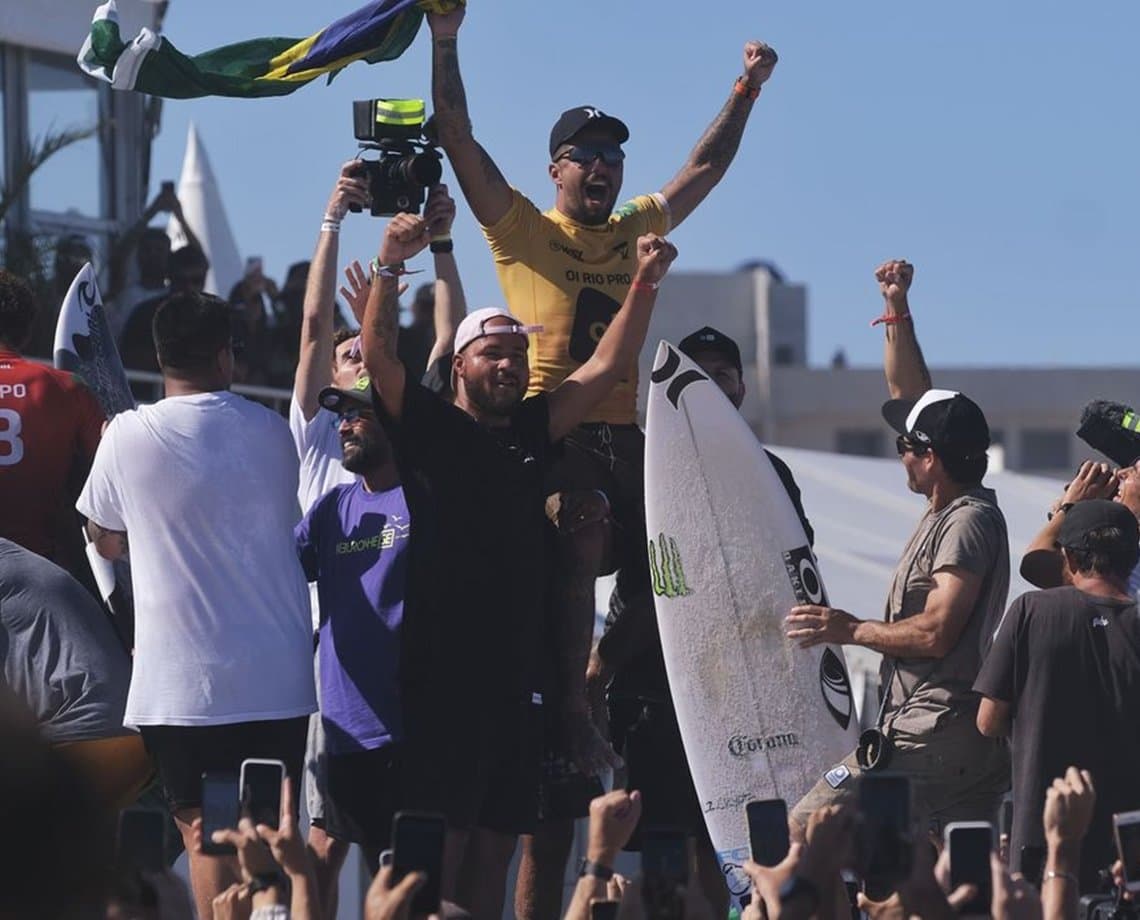 Deu Brasil no surf: Filipe Toledo é tetra e estreante Samuel Pupo vice na etapa Rio Pro da WSL