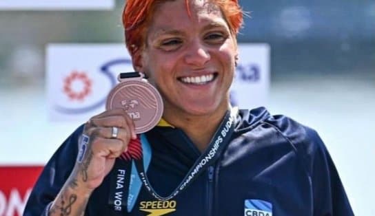 Imagem de Baiana Ana Marcela ganha medalha de bronze no Mundial de Águas Abertas em Budapeste