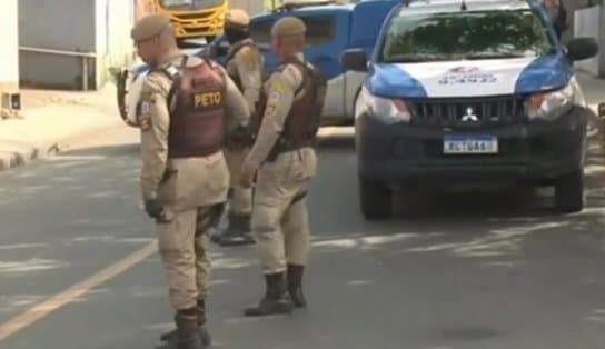 Imagem de Protesto por jovem supostamente sequestrado pela PM tem confusão após Rondesp chegar com truculência em Salvador; assista 