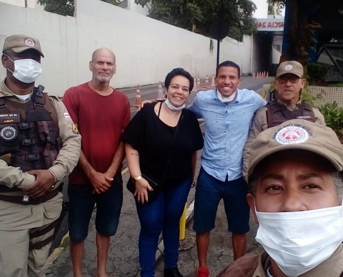 Bebê a bordo: criança nasce dentro de viatura na Avenida Paralela, em Salvador  