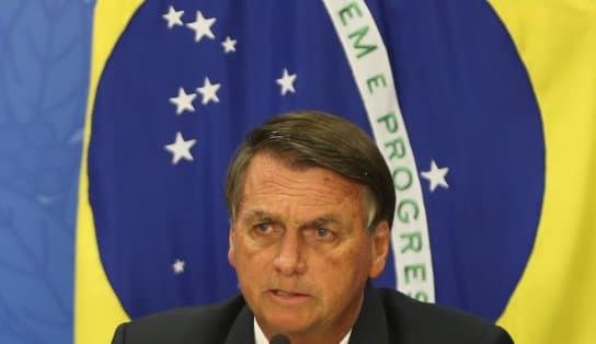 Imagem de Bolsonaro comenta assassinato de Marcelo Arruda e questiona jornalista: "o que tenho a ver?"