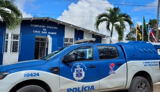 Imagem de Com uniformes  e documentos falsos, homem que se passava por policial civil é preso em Cruz das Almas