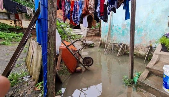 Imagem de Moradores do Calabetão reclamam de esgoto a céu aberto; "já perdi dois familiares"  