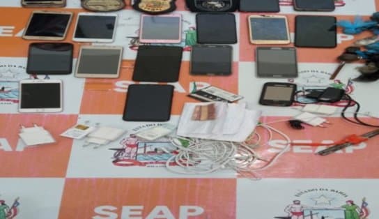 Imagem de Polícia encontra 20 aparelhos celulares dentro de presídio no interior da Bahia