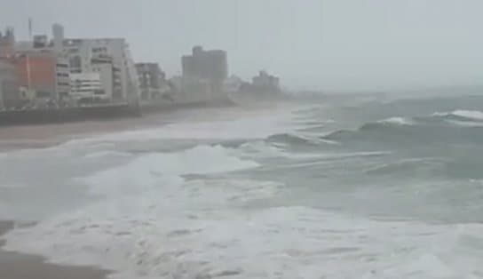 Imagem de Mau Tempo: Marinha alerta para ondas de 2,5 metros no litoral baiano