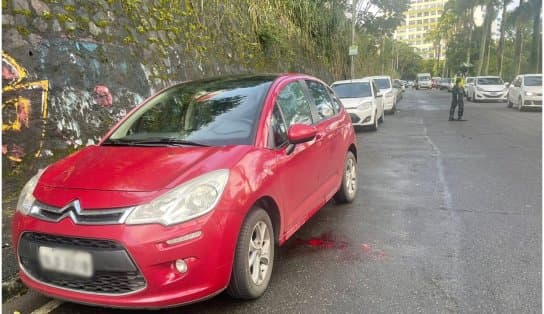 Imagem de Mulher é baleada durante tentativa de assalto em Salvador; vítima chegava ao trabalho