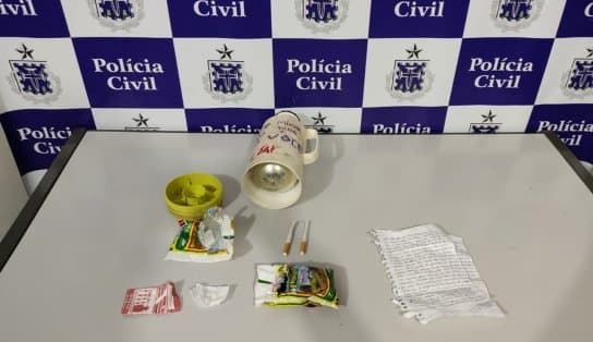 Imagem de Mulher é presa após tentar entrar com drogas em delegacia no interior da Bahia; material estava em cafeteira