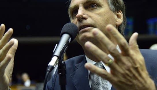 Imagem de Bolsonaro diz que "presidente não cria emprego"; "transformamos em adubo todos os cocôs que fizeram"