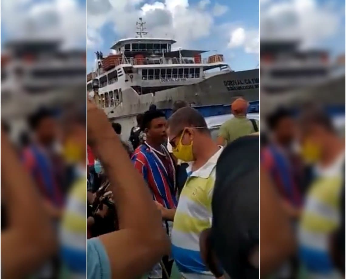 Duas embarcações do ferry se chocam em Salvador, dizem passageiros; empresa nega e dá outra versão  