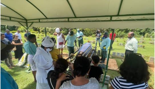 Imagem de Corpo de motorista de app baleado na Pinto de Aguiar é enterrado; "vítima da violência"