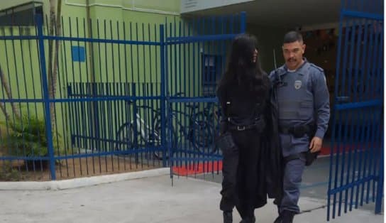 Imagem de Ex-aluno invade escola com bombas caseiras e ameaça atentado no Espírito Santo; Roupas pretas e arco e flecha chamaram atenção