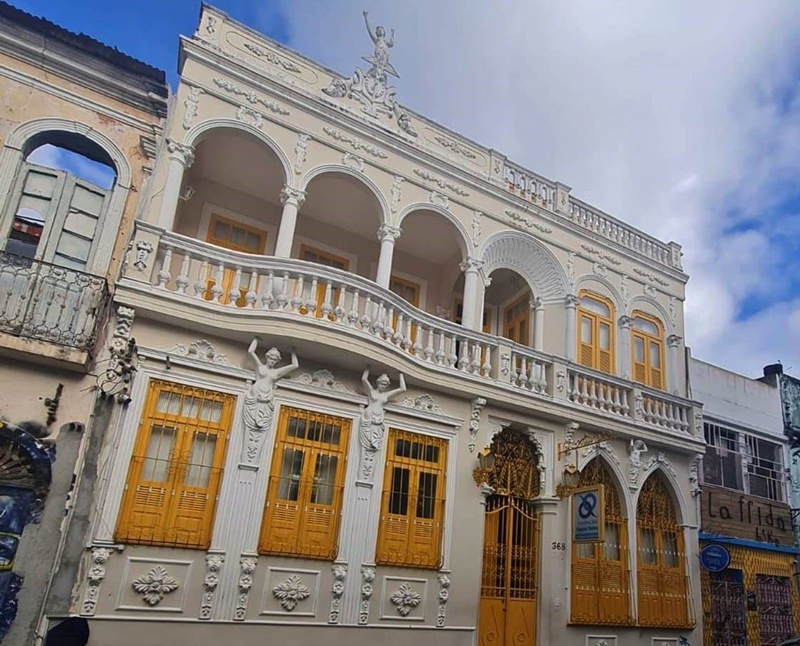 Biblioteca da Fundação Aleixo Belov é aberta nesta terça-feira com acesso gratuito