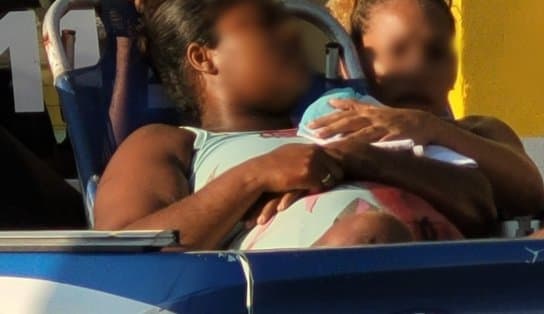 Imagem de Homem e mulher grávida ficam feridos após tiros no Porto da Barra; vídeo