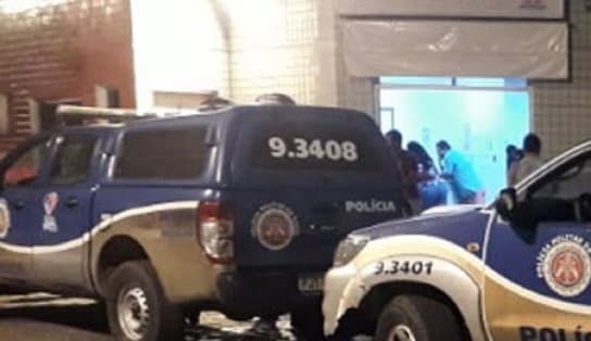 Imagem de Homem é preso após esfaquear filho na Bahia; vítima teria tentado defender irmã