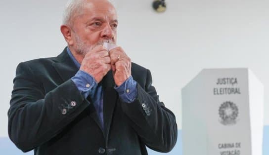 Imagem de "A luta continua", diz Lula em discurso após resultado do primeiro turno