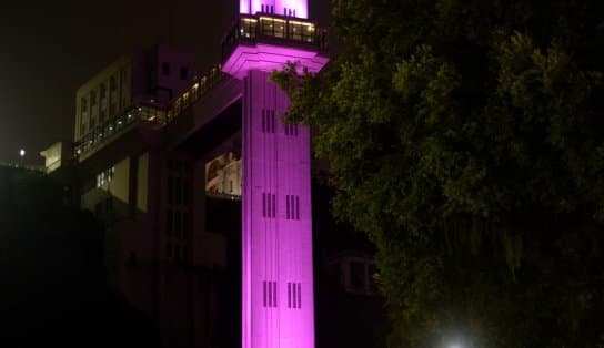 Imagem de Monumentos de Salvador recebem iluminação especial em alusão ao Outubro Rosa