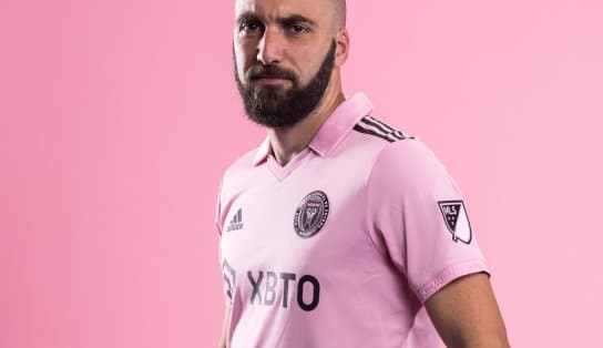 Imagem de Ex-Real e Juventus, atacante Higuaín anuncia aposentadoria aos 34 anos