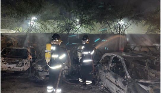 Imagem de Incêndio atinge carros estacionados no pátio de Detran, em Juazeiro 