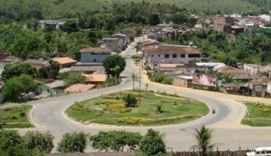 Imagem de Adolescente de 16 anos é encontrado morto no Extremo Sul da Bahia; faca é deixada ao lado do corpo