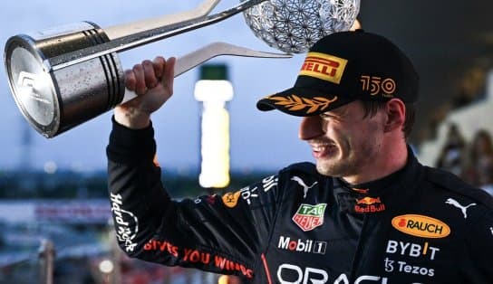 Imagem de De ponta a ponta, Max Verstappen vence GP do Japão e garante bicampeonato da Fórmula 1