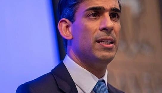 Imagem de Terceiro no cargo em menos de dois meses, Rishi Sunak é o novo primeiro-ministro do Reino Unido