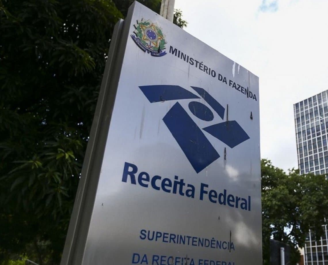 Receita paga restituições de lote residual do Imposto de Renda nesta segunda-feira