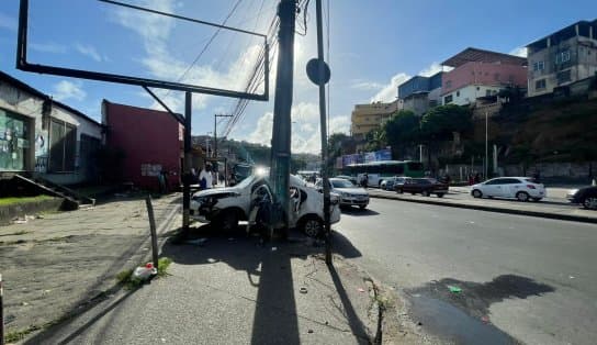 Imagem de Bandidos tentam escapar de duas ações policiais e se envolvem em acidentes, em Salvador 