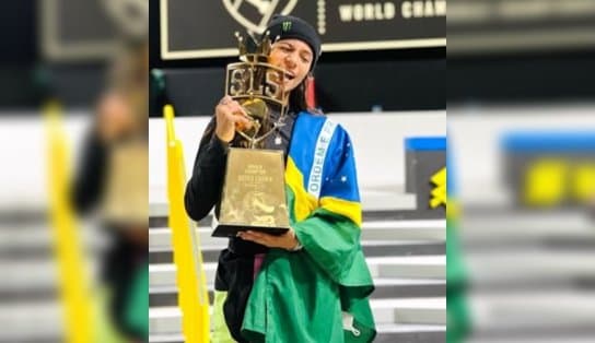 Imagem de Voando! Rayssa Leal vence todas as etapas e é campeã na Liga Mundial de Street Skate