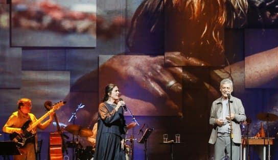 Imagem de Com duas apresentações lotadas em Salvador, Chico Buarque abre última sessão  