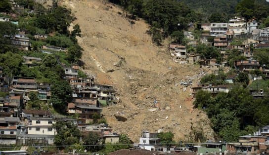 Imagem de Brasileiro já pode receber alertas de desastres naturais por WhatsApp