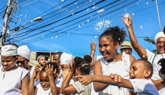 Imagem de Membros de terreiros do Engenho Velho da Federação fazem manifestação contra intolerância religiosa