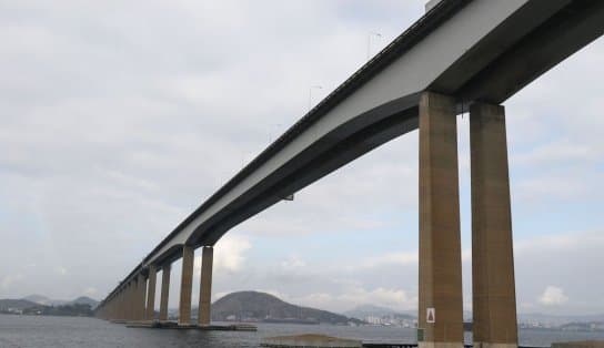 Imagem de Após colisão de navio, ponte Rio-Niterói é totalmente liberada