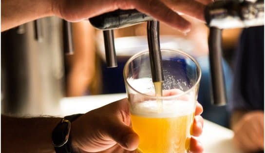 Imagem de Prepara o bolso! Copo de cerveja poderá custar mais de R$ 73 no Catar; saiba mais