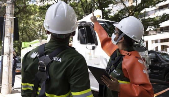 Imagem de De olho nos "gatos": Neoenergia Coelba recupera energia roubada que abasteceria toda Salvador por um mês