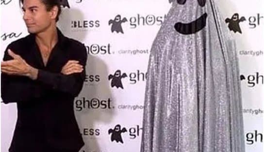 Imagem de Machista?! Julio Iglesias Jr. é criticado por "revelar" namorada brasileira com roupa de fantasma; entenda polêmica